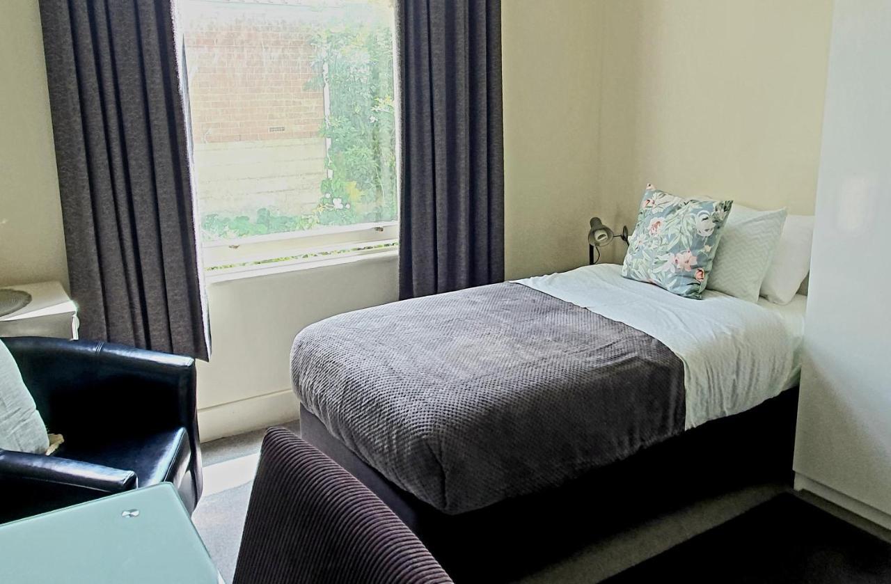 Travel Stay City Hostel 但尼丁 外观 照片