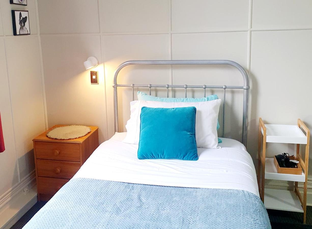 Travel Stay City Hostel 但尼丁 外观 照片